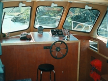 Barka turystyczna Saima 1100SE - czarter barek w Finlandi, Pojezierze Fińskie foto: Saimaan Solmu