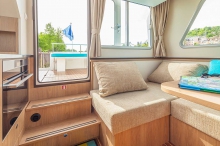 Barka turystyczna Penichette 950 E foto: LOCABOAT