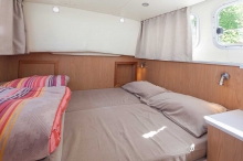 Barka turystyczna Penichette 935 W - czarter barek foto: LOCABOAT