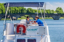 Barka turystyczna Europa 400 - z zewnątrz foto: LOCABOAT