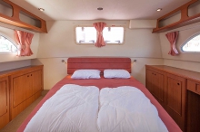 Barka turystyczna Europa 400 - kabina rufowa foto: LOCABOAT